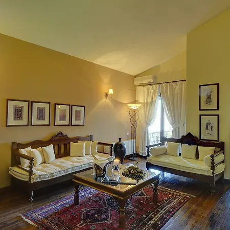 Naiades & Conference Neochori (Karditsa)